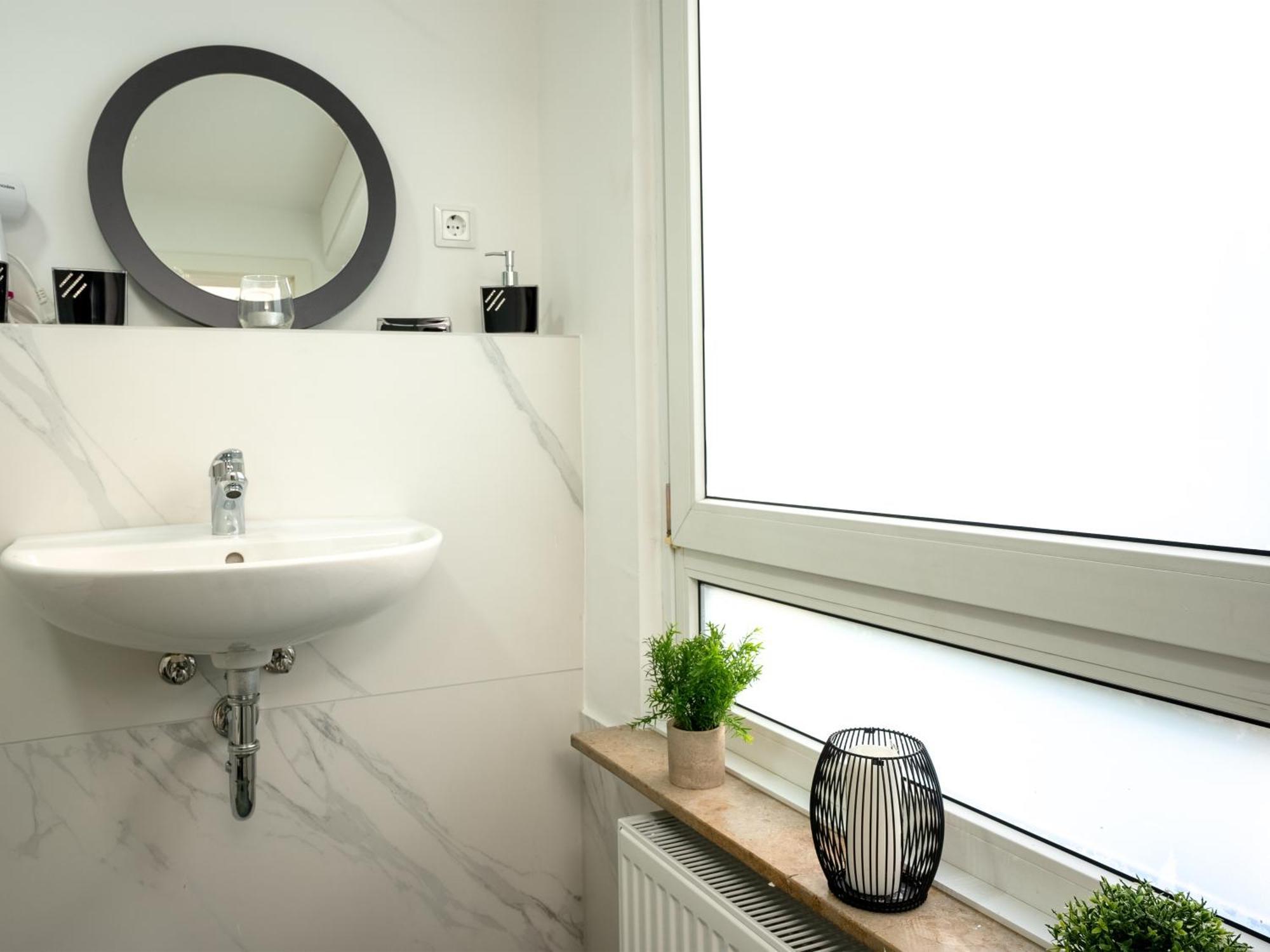 Serviceroom24 - Apartment 4 In Herten Wlan - Smart-Tv - 24-7 Check-In Und Kueche Екстер'єр фото