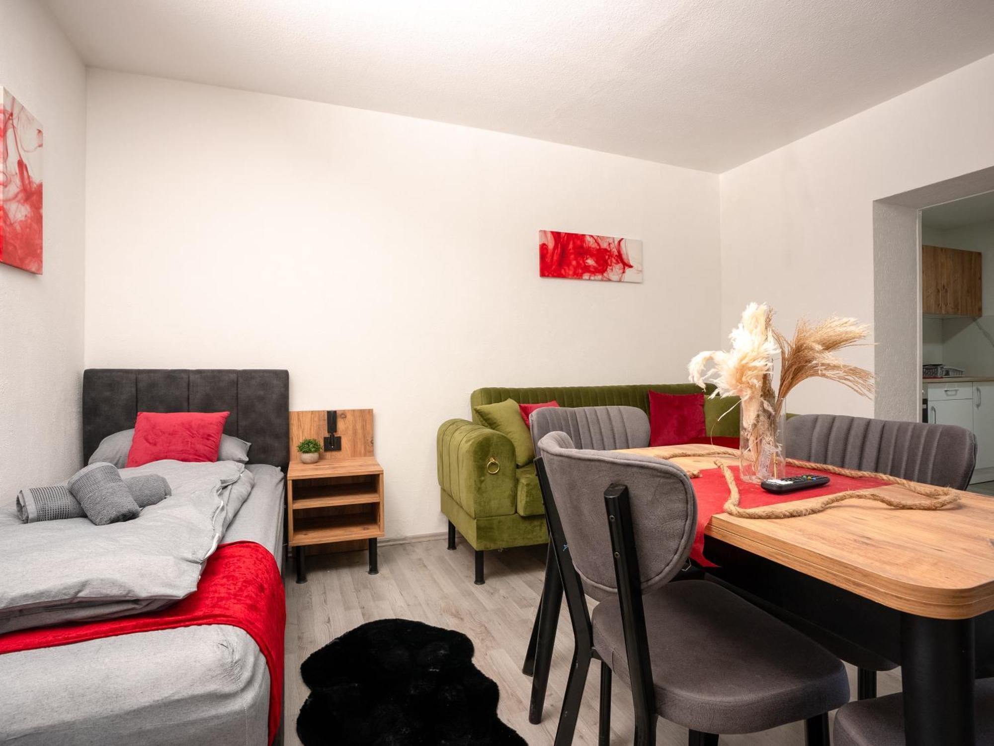 Serviceroom24 - Apartment 4 In Herten Wlan - Smart-Tv - 24-7 Check-In Und Kueche Екстер'єр фото